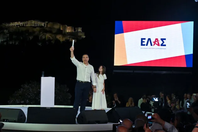 Syriza collapses as MPs defect to Tsipras's new party