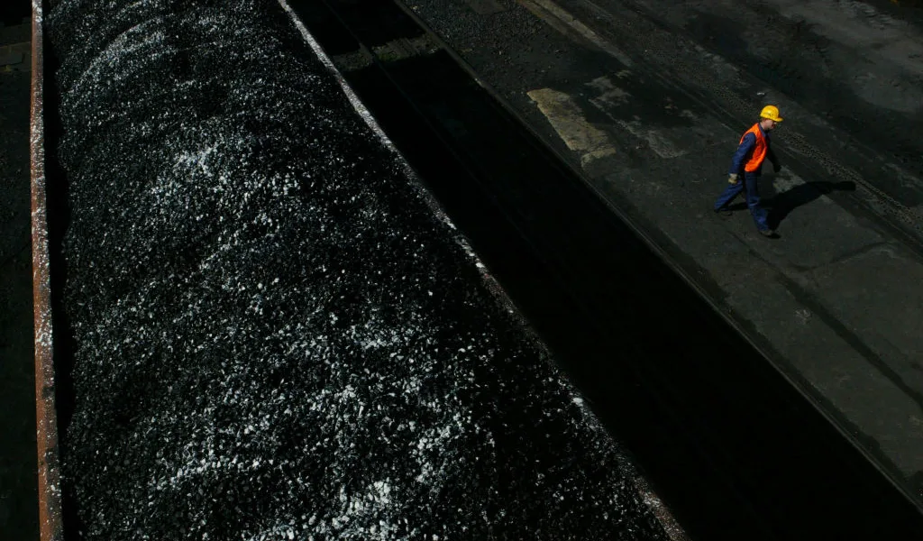 Ten EU members demand looser carbon market rules as Commission prepares to give ground
