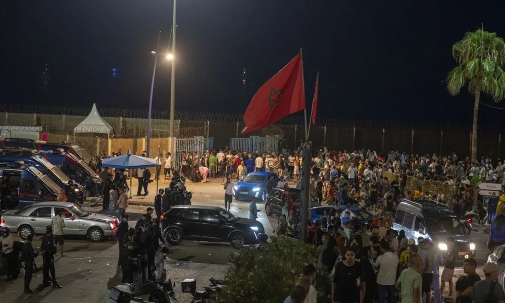 It&rsquo;s not immigration, it&rsquo;s an invasion: Thousands breach the Spanish border into Ceuta