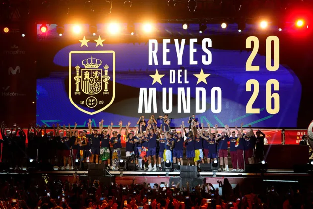 Up to two million pack Madrid to hail Spain's world champions