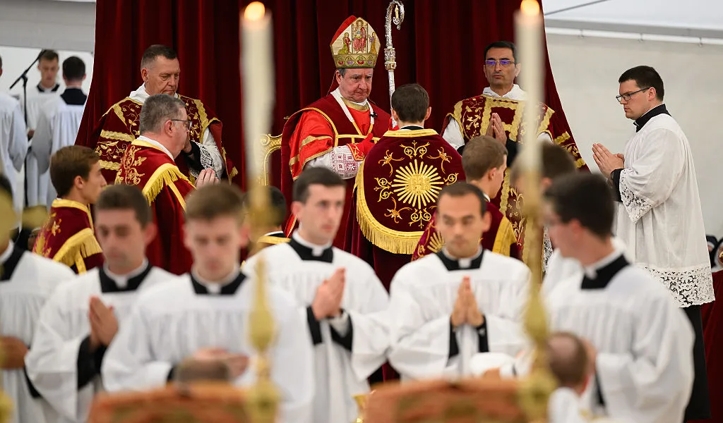 Vatican declares Lefebvrist schism, reopening a European conservative divide