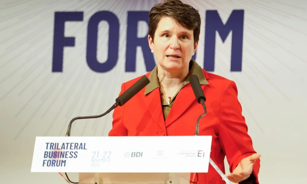 German industry losing 15,000 jobs a month
