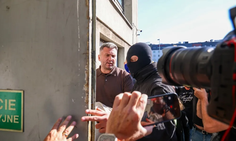 Polish opposition politicians accused of corruption over failed cryptocurrency exchange