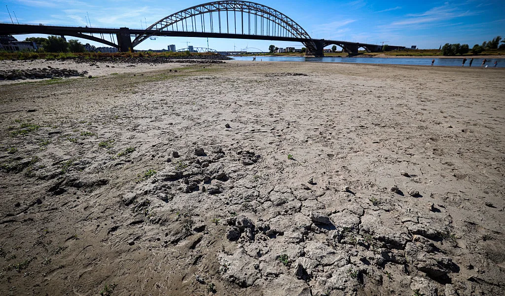 Brussels ranks new water supply a ‘last resort’ and answers drought with forums and roadmaps