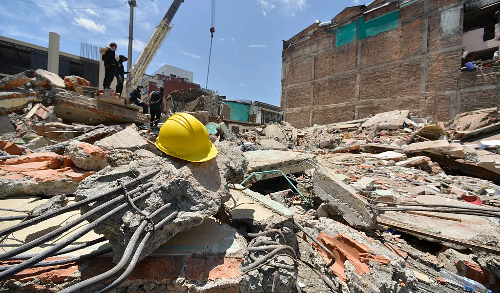 Colombia earthquake toll climbs as hope of finding survivors fades