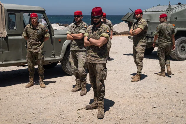 Spanish Legion sweeps Ceuta beaches and hills for immigrants still in the city