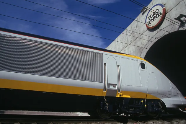 Virgin Trains wins UK approval to challenge Eurostar's cross-Channel monopoly