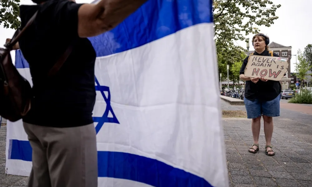 Dutch Volt branch skips memorial for 105 murdered Jews after organisers refuse Gaza link
