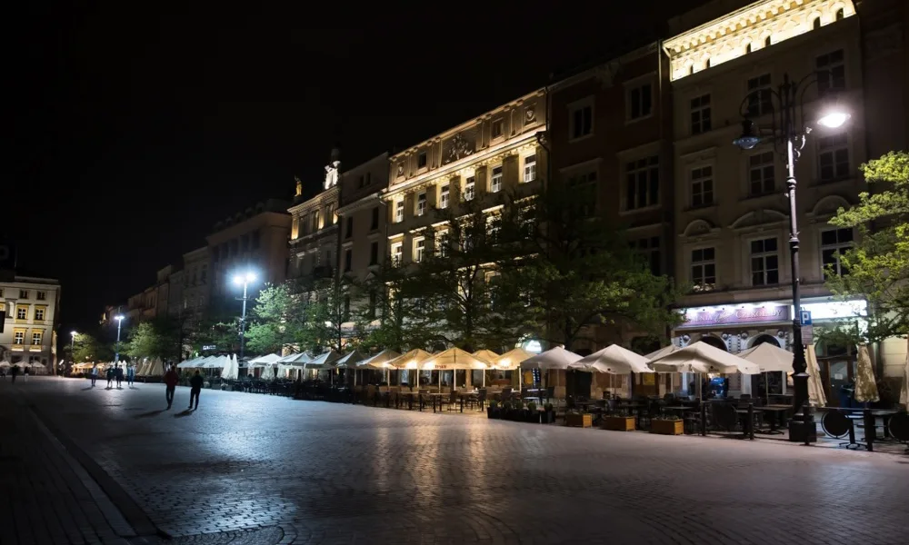 Polish Government backs local powers to ban short-term lets