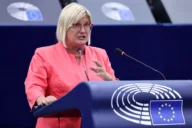Fidesz writes to every MEP after two Orb&aacute;n-era ministers are detained