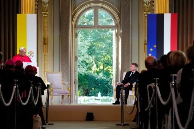 Pope Leo XIV tells Macron right to life is foundation of all other rights