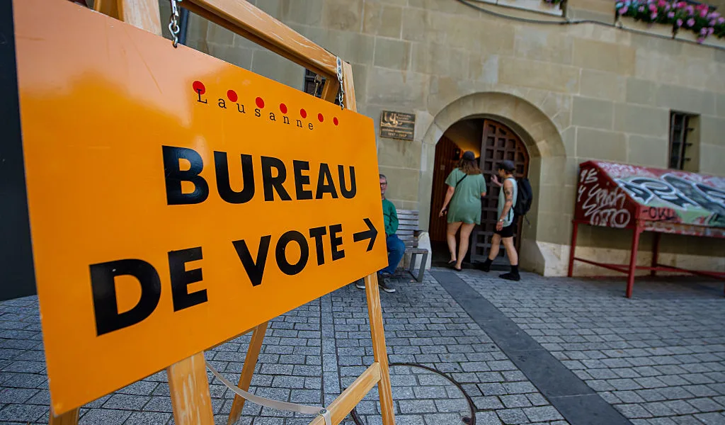 Swiss voters reject neutrality initiative, keeping sanctions on Russia in place