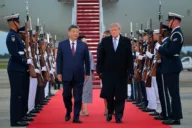 Trump rolls out red carpet for Xi as US and China extend trade truce
