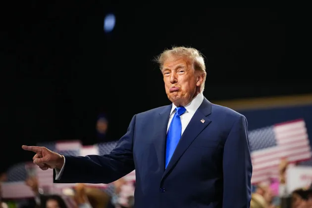 Trump threatens tariffs on the EU over Canada 'associate member' plan