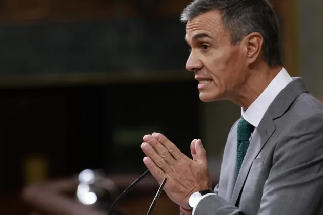 Vox takes Sánchez to court over Ceuta