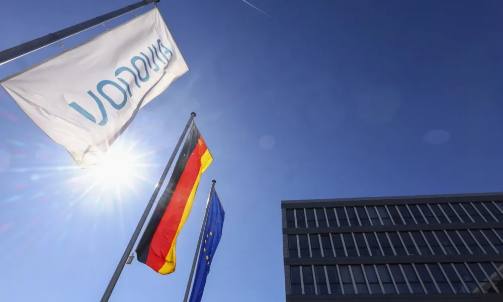 Berlin Left invites investors out and backs expropriation of 220,000 flats