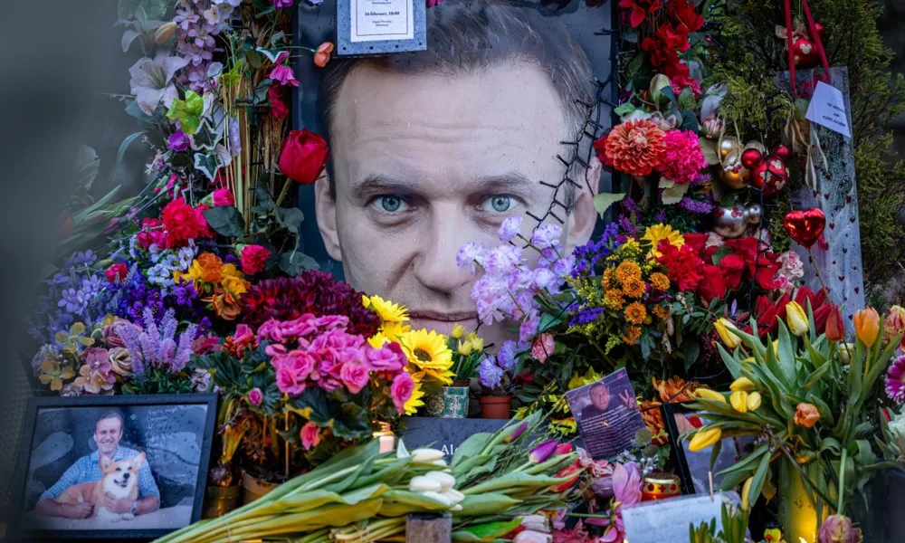 Russian Liberal politician jailed for four years over €37 in donations to Navalny foundation
