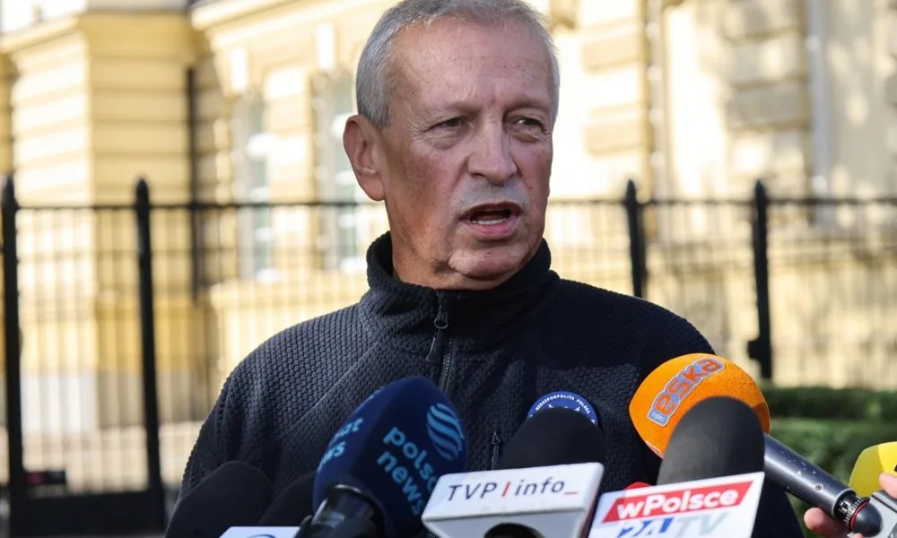 Man arrested on suspicion of plotting to kill PM Tusk and defence minister