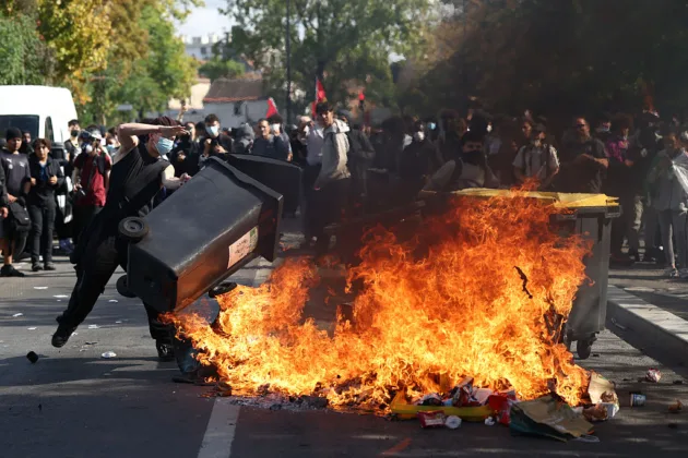 France keeps up to 500 schools shut as pupil revolt enters third week