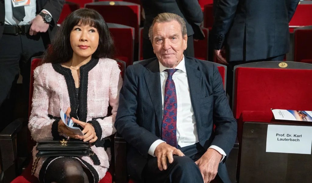 German ex-chancellor Schröder lambasted for celebrating Putin’s birthday in Moscow