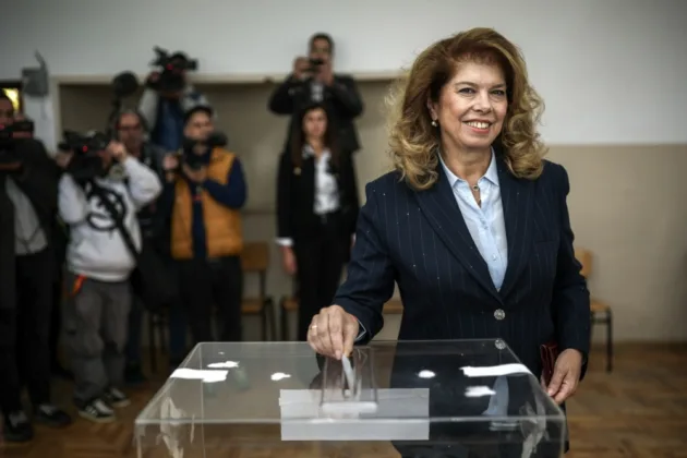Bulgaria heads for presidential run-off after record low turnout