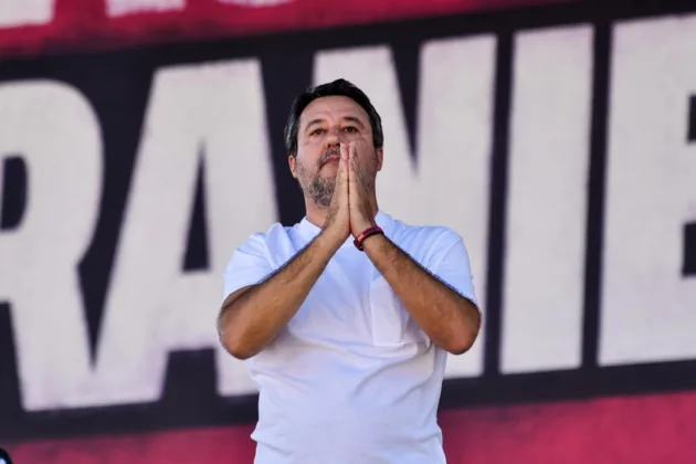 Salvini wins League leadership vote