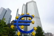 Traders build record bets against the euro as energy costs and French debt weigh
